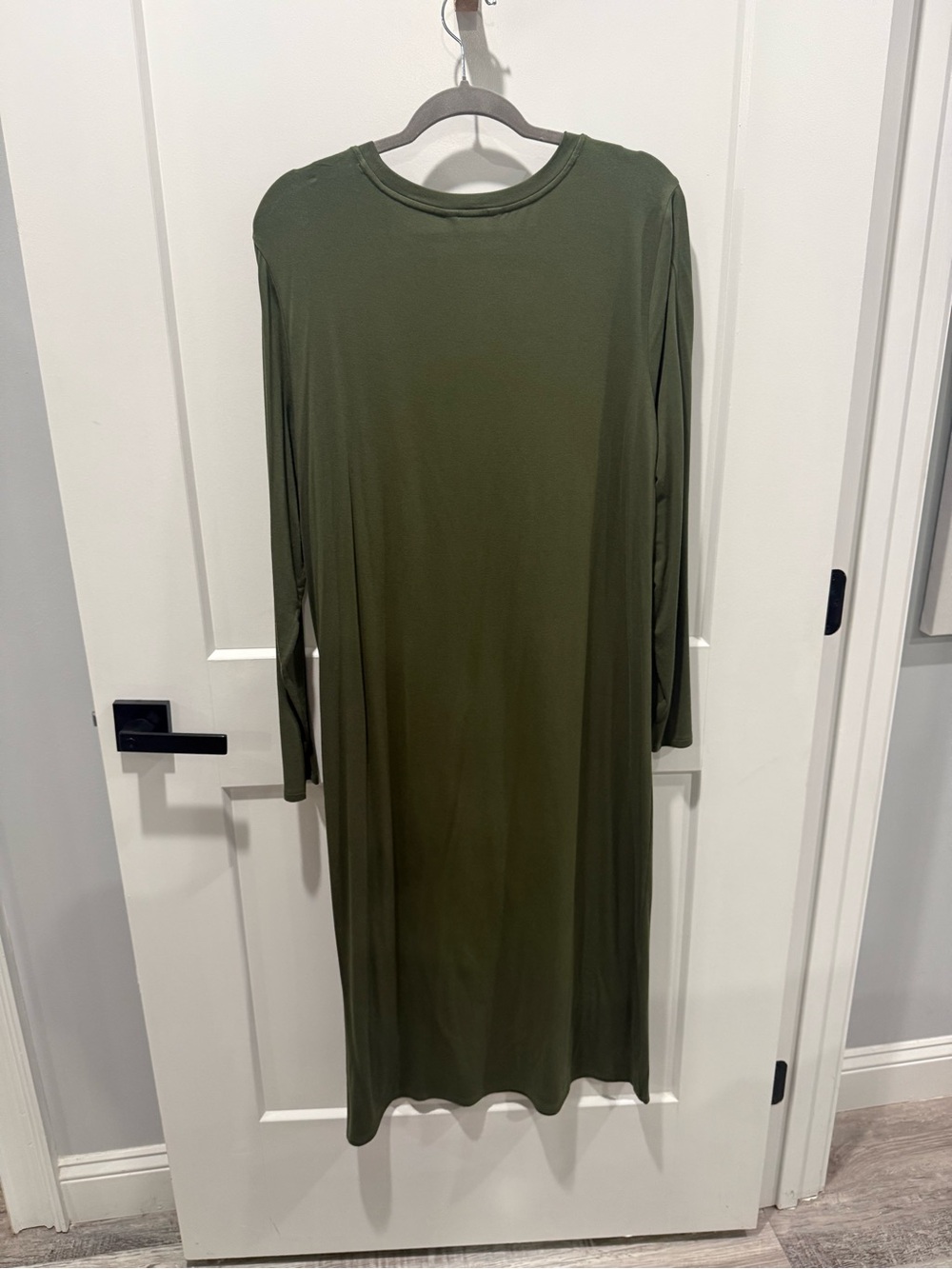 Olive Green Time & Tru Ruched Midi Dress - Picture 5 of 6